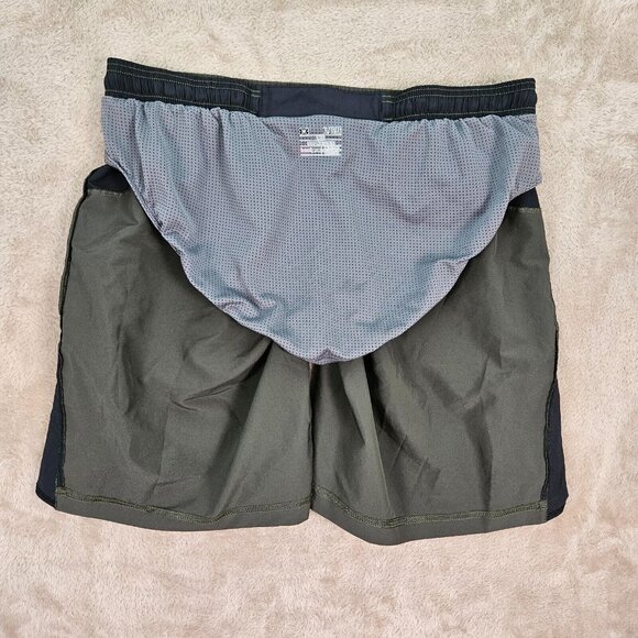 Under Armour heatgear Shorts Loose Fit Green Black Back Zipped Pocket Mens Sz XL - Picture 12 of 14